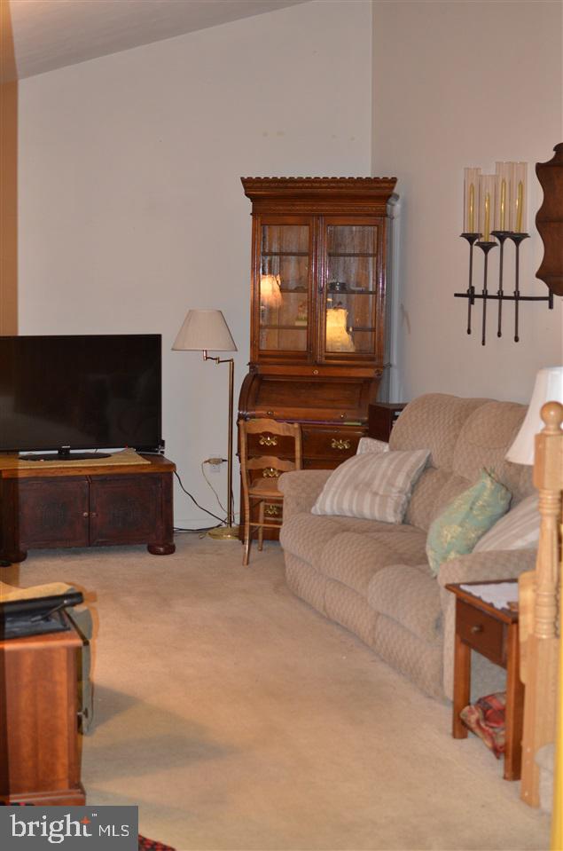 322 Maywood Road York, PA 17402 - Photo 6 of 35 Gallery Image 6