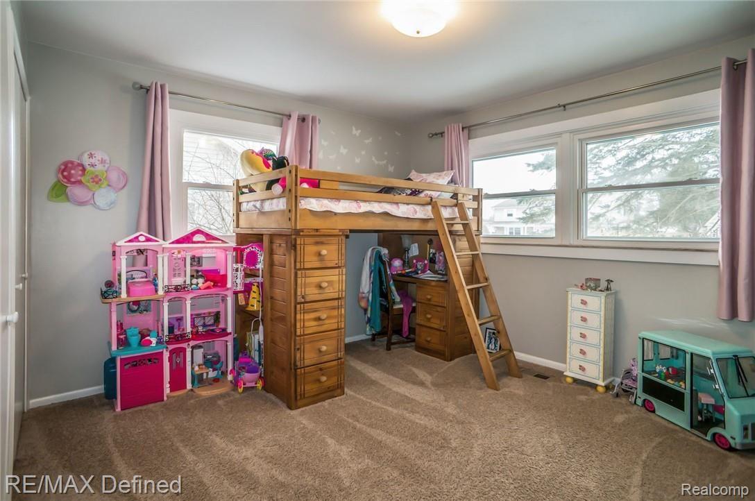 5067 North Georgetown Road Grand Blanc, MI 48439 - Photo 16 of 29 18.jpg