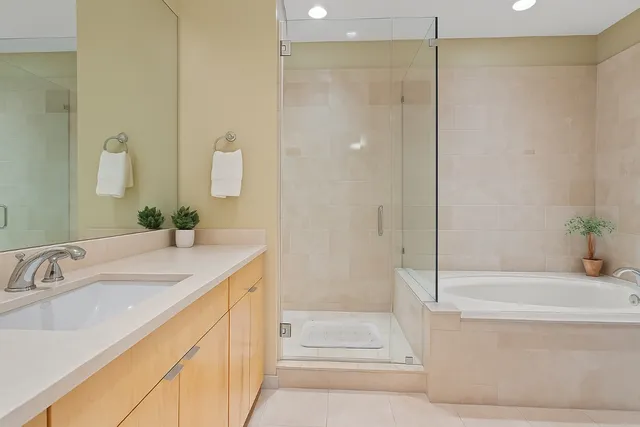 $1,199,800 | 555 East 5th Street, Unit 911, Austin, TX 78701