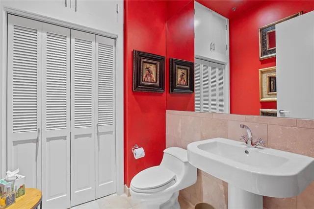 $1,199,800 | 555 East 5th Street, Unit 911, Austin, TX 78701