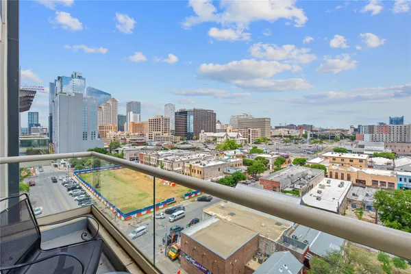 $1,124,800 | 555 East 5th Street, Unit 911, Austin, TX 78701