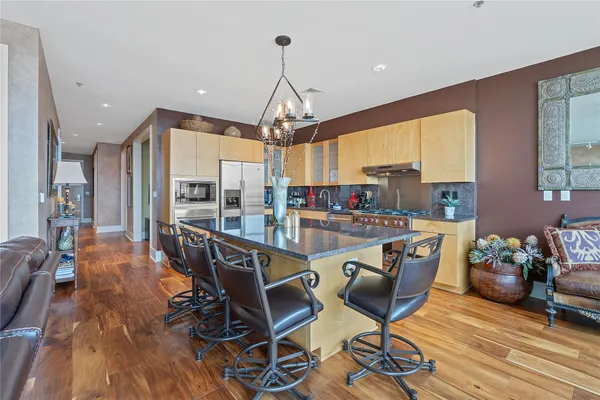$1,124,800 | 555 East 5th Street, Unit 911, Austin, TX 78701