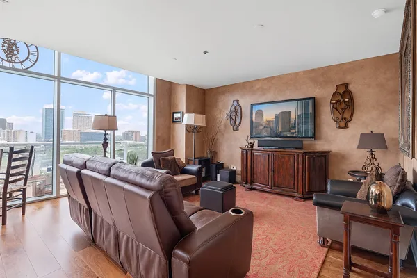 $1,124,800 | 555 East 5th Street, Unit 911, Austin, TX 78701