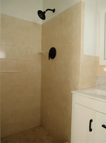 $3,850 | 15130 Jackson Street, Miami, FL 33176