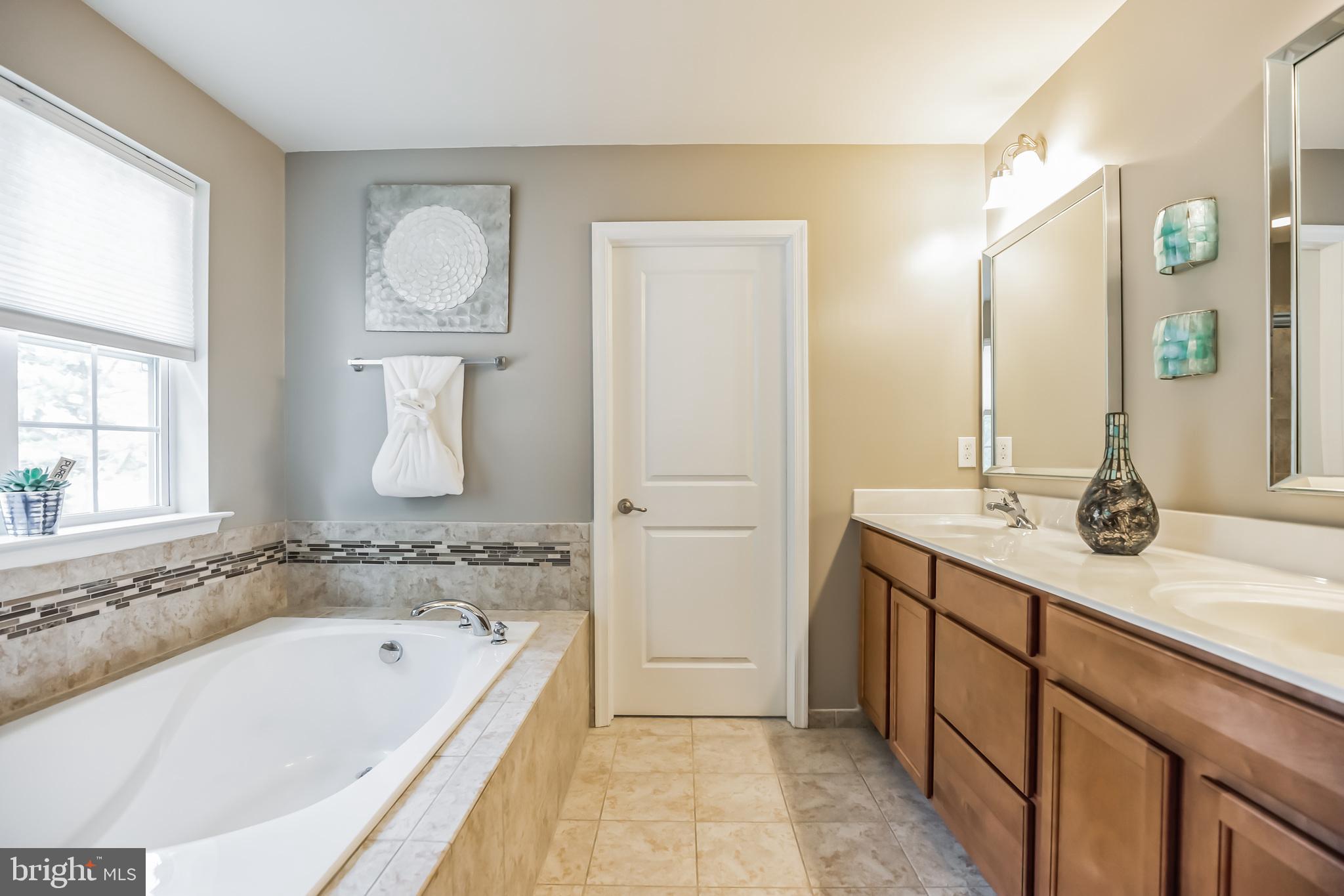 185 Blue Anchor Road Sicklerville, NJ 08081 - Photo 13 of 39