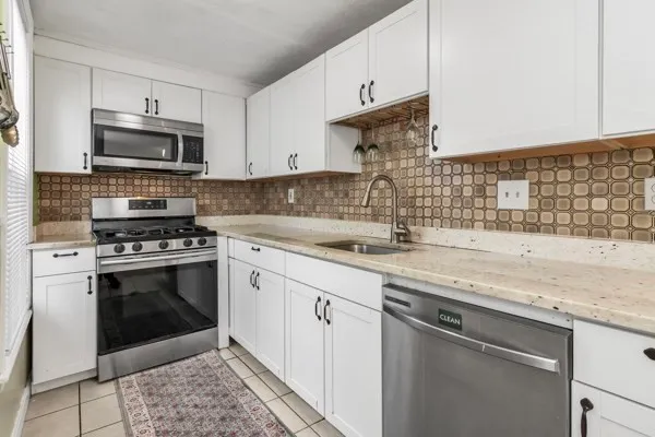 $469,900 | 27 Royal Street, Lowell, MA 01851