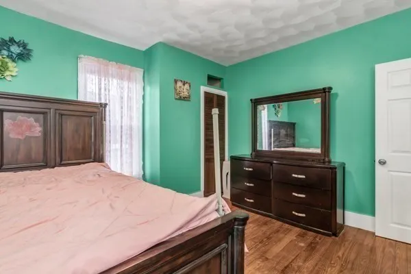 $469,900 | 27 Royal Street, Lowell, MA 01851