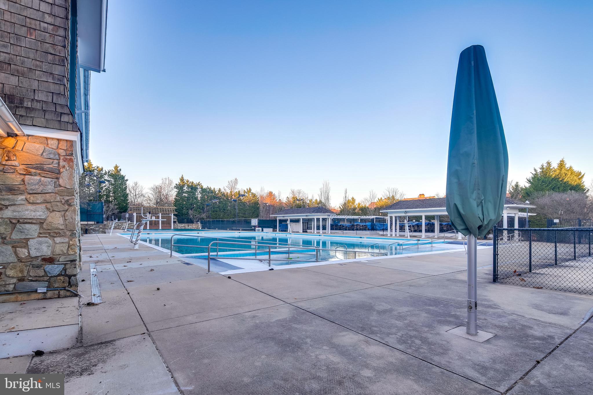 431 Little Quarry Road Gaithersburg, MD 20878 - Photo 34 of 40 Community Pool