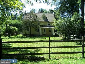 59 Westtown Road Thornton, PA 19373 - Photo 4 of 12 Exterior Back
