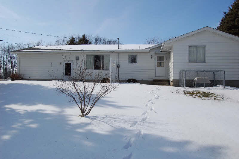 433 South Huron Road Linwood, MI 48634 - Photo 3 of 17 Gallery Image 3