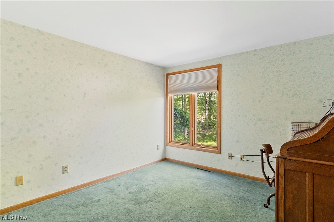 3840 Smith-Stewart Road Vienna, OH 44473 - Photo 19 of 35 first floor bedroom