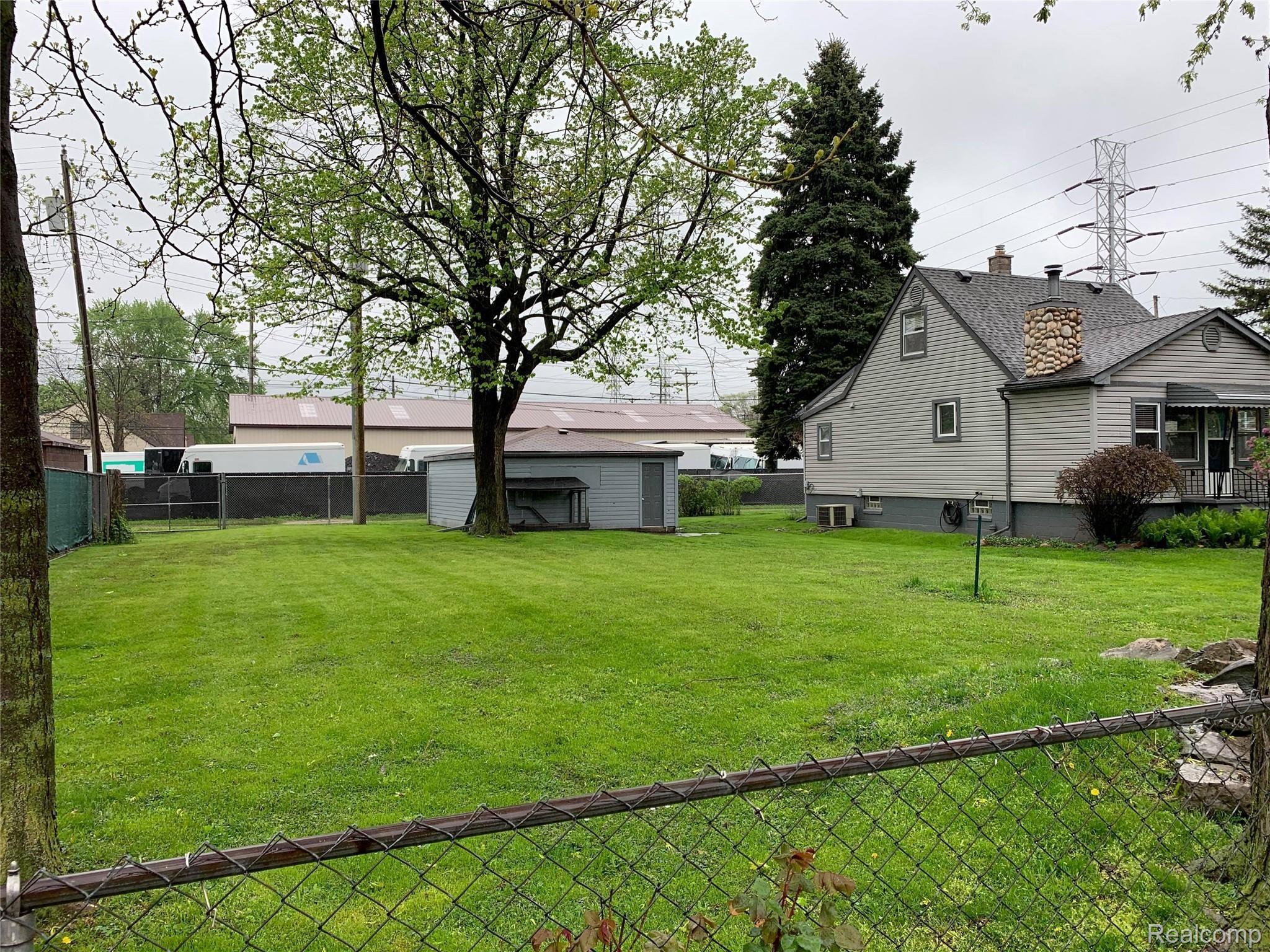 121 Catherine Street River Rouge, MI 48218 - Photo 31 of 38 121 catherine - river rouge (1).jpg