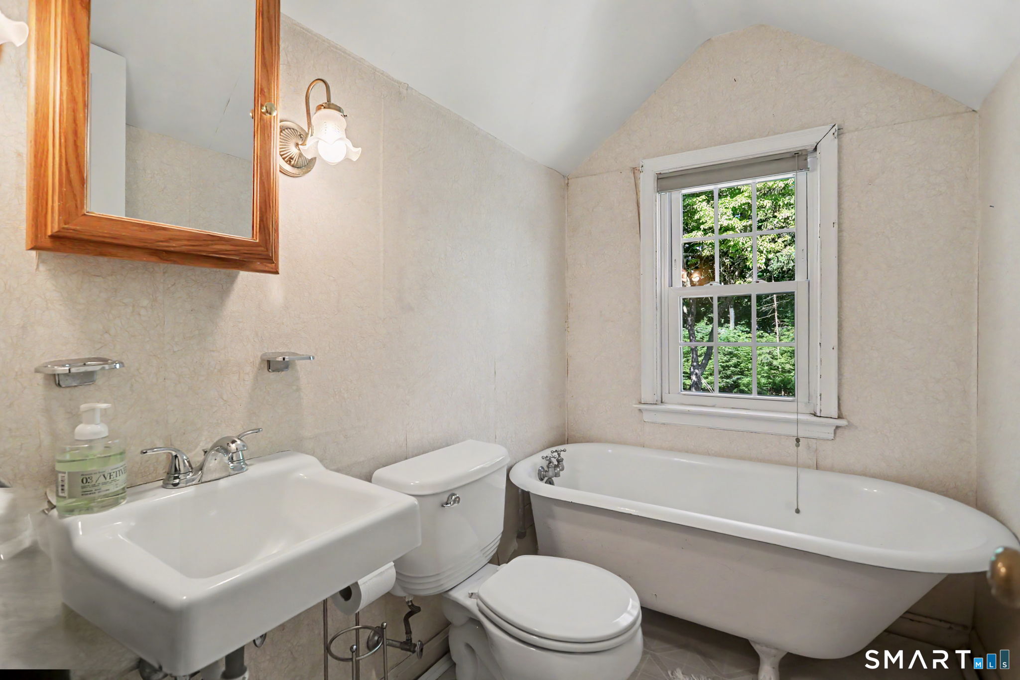10 Koger Road Trumbull, CT 06611 - Photo 17 of 34