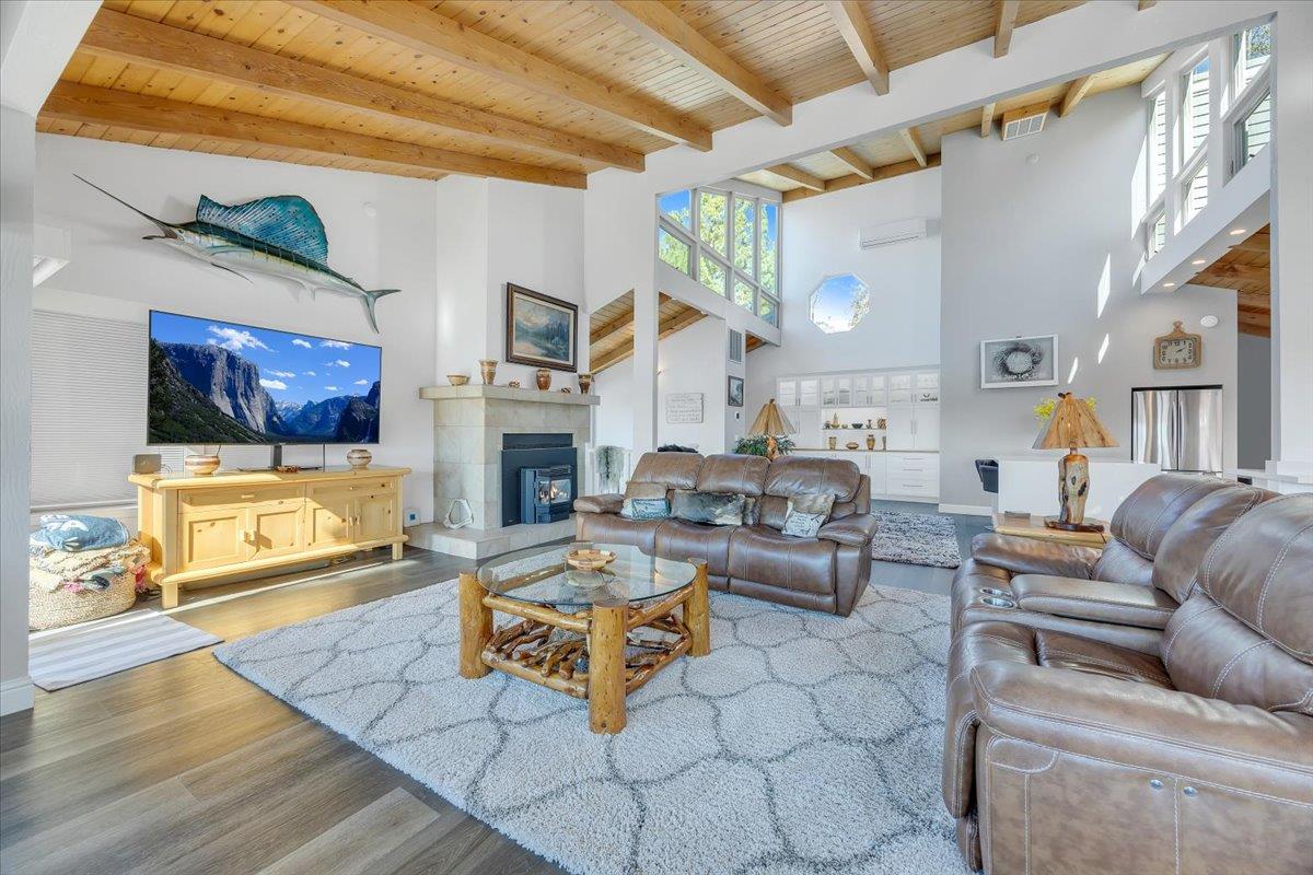 816 Foothill Road, Unit 2 Copperopolis, CA 95228 - Photo 23 of 99 a living room with furniture and a flat screen tv