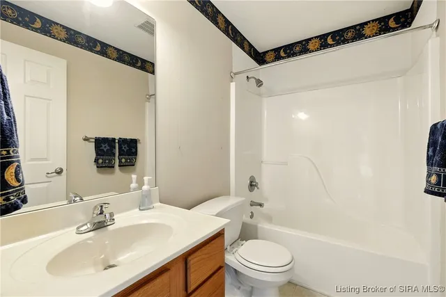 $329,900 | 7360 Navilleton Road, Floyds Knobs, IN 47119