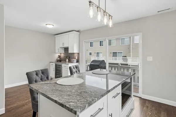 $397,000 | 2779 Woodmere Drive, Unit 2779, Darien, IL 60561