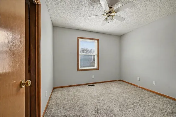 $340,000 | 9600 Northwest 87th Terrace, Kansas City, MO 64153