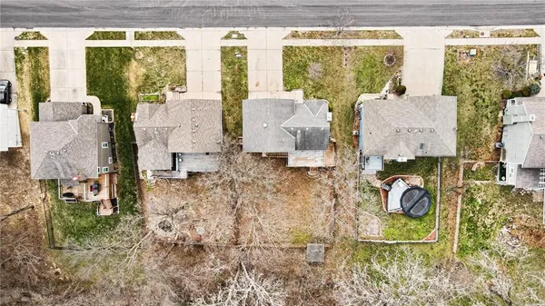 $340,000 | 9600 Northwest 87th Terrace, Kansas City, MO 64153