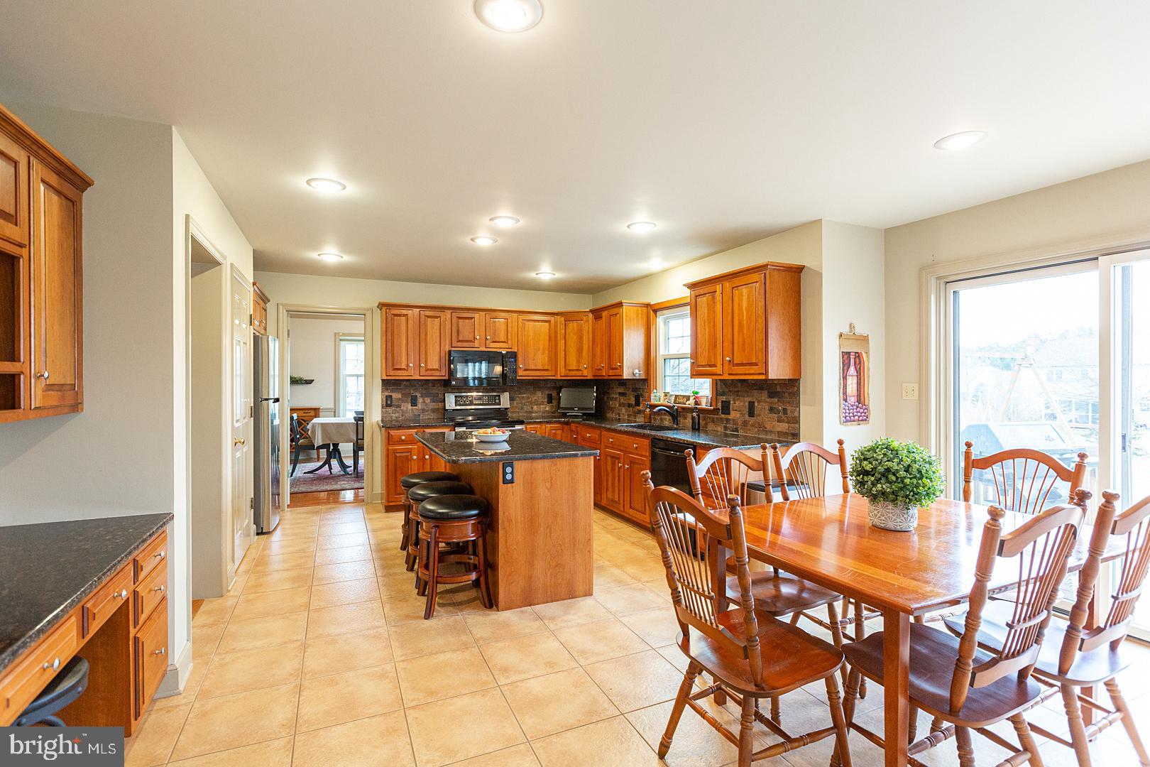 39 Old Post Lane Lititz, PA 17543 - Photo 14 of 53