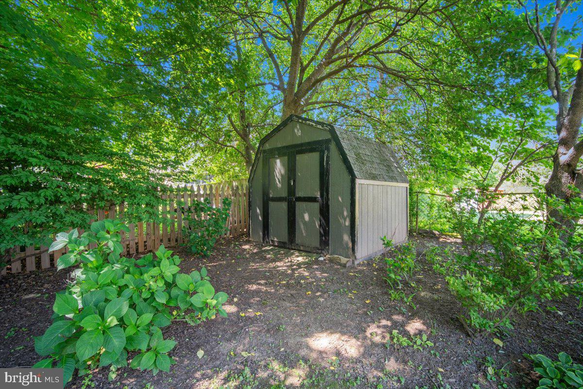 5902 Walton Road Bethesda, MD 20817 - Photo 46 of 63 Shed #1