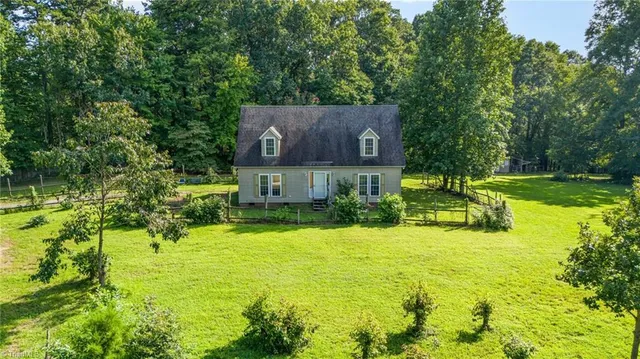 $299,000 | 1416 Southmont Drive, Asheboro, NC 27205