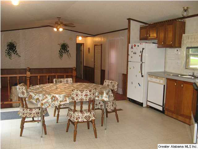 1410 White Oak Road, Unit 5 Sylacauga, AL 35151 - Photo 5 of 19
