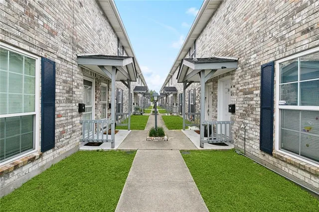 $1,500 | 1628 Vintage Drive, Unit 16, Kenner, LA 70065