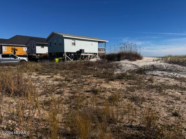 1210 North Shr Dr  