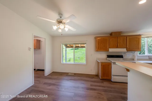 $3,000,000 | 1-2 Lever Springs Road, Alpine, WY 83128