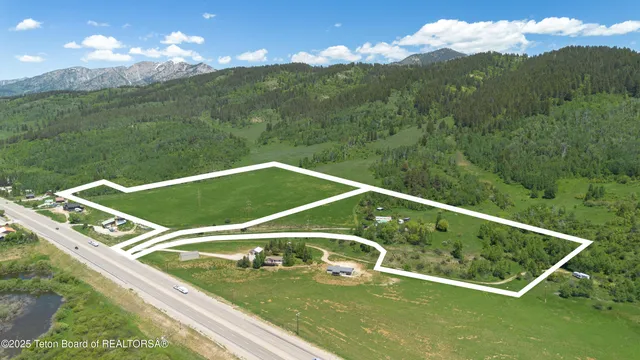 $3,000,000 | 1-2 Lever Springs Road, Alpine, WY 83128