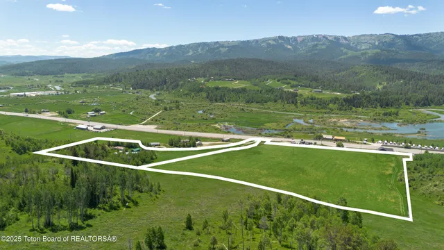 $3,000,000 | 1-2 Lever Springs Road, Alpine, WY 83128