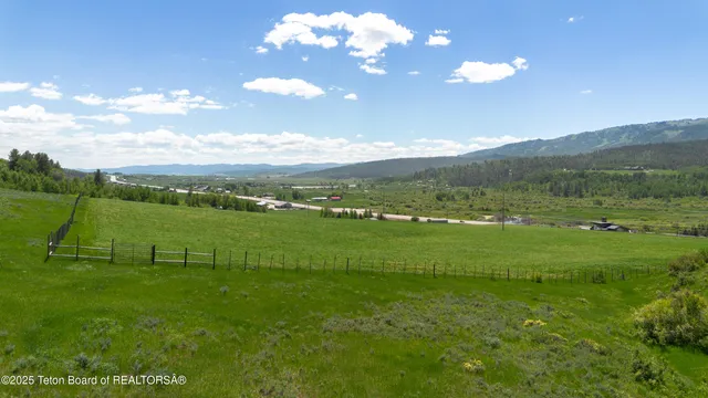 $3,000,000 | 1-2 Lever Springs Road, Alpine, WY 83128