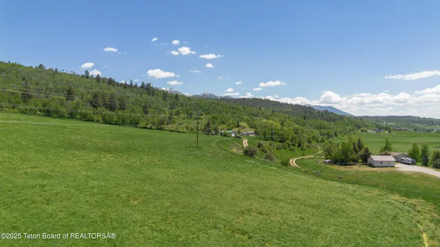 $3,000,000 | 1-2 Lever Springs Road, Alpine, WY 83128