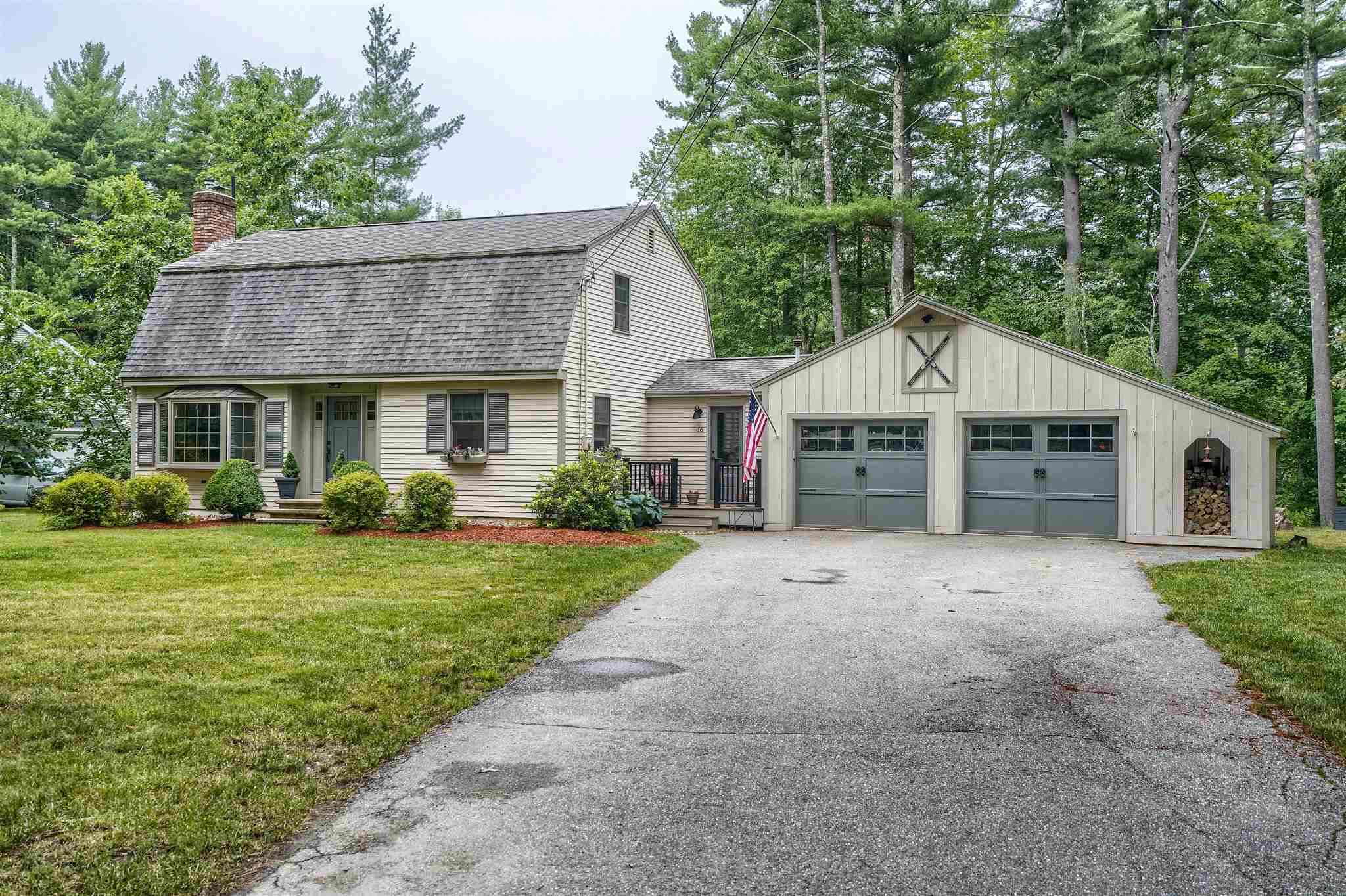 16 Golden Brook Road Windham, NH 03087 - Photo 2 of 32
