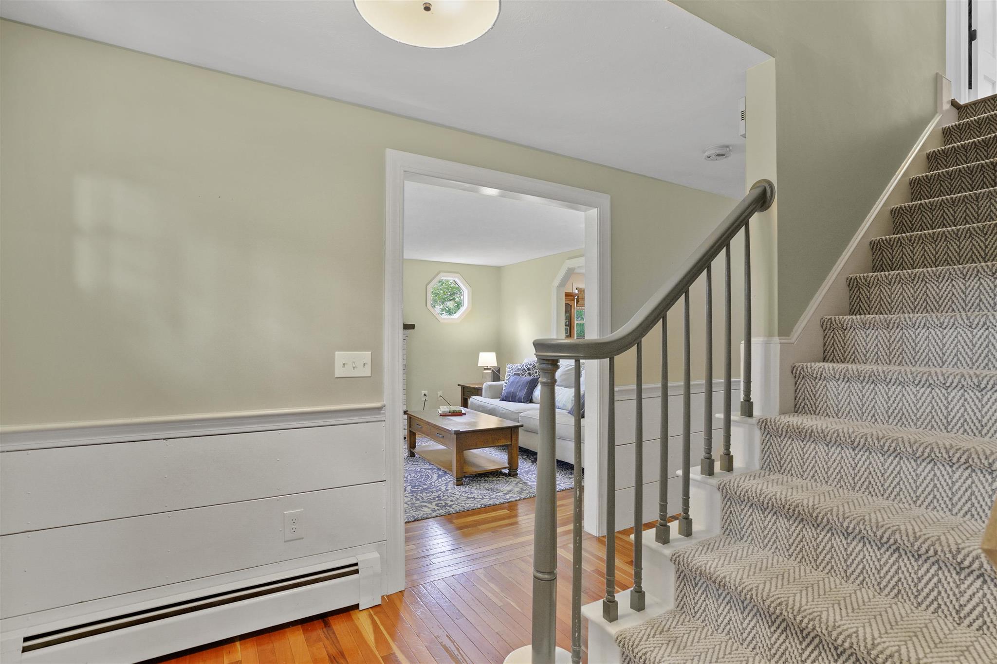 16 Golden Brook Road Windham, NH 03087 - Photo 5 of 32
