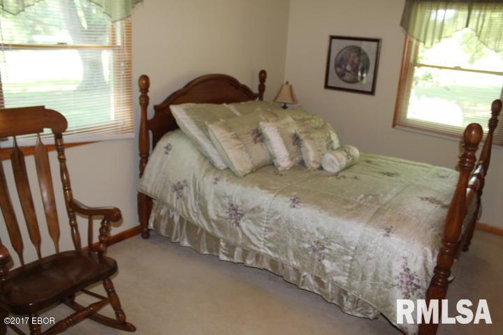 5153 Market Road Marion, IL 62959 - Photo 18 of 45 Gallery Image 18