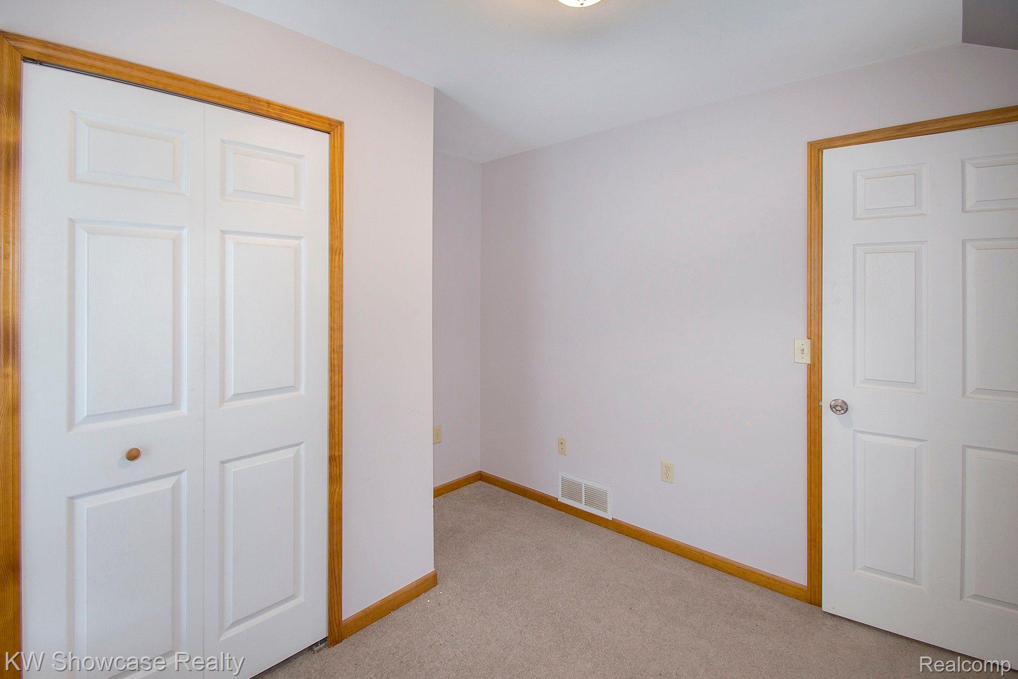 5204 Mack Road Howell, MI 48855 - Photo 21 of 30 Gallery Image 21