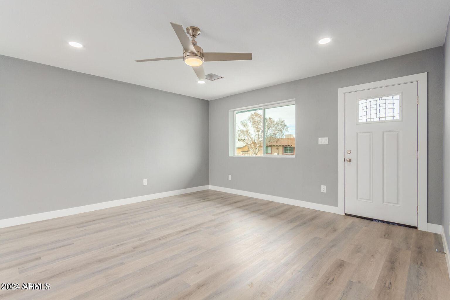 815 West Piedmont Road Phoenix, AZ 85041 - Photo 3 of 22 20230815172654884726000000-o