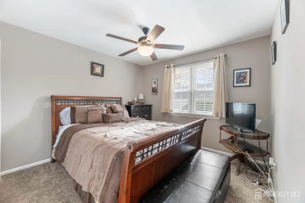 $179,000 | 94 Gloucester Way, Unit B, Monroe Township, NJ 08831