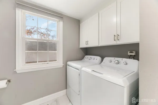 $179,000 | 94 Gloucester Way, Unit B, Monroe Township, NJ 08831