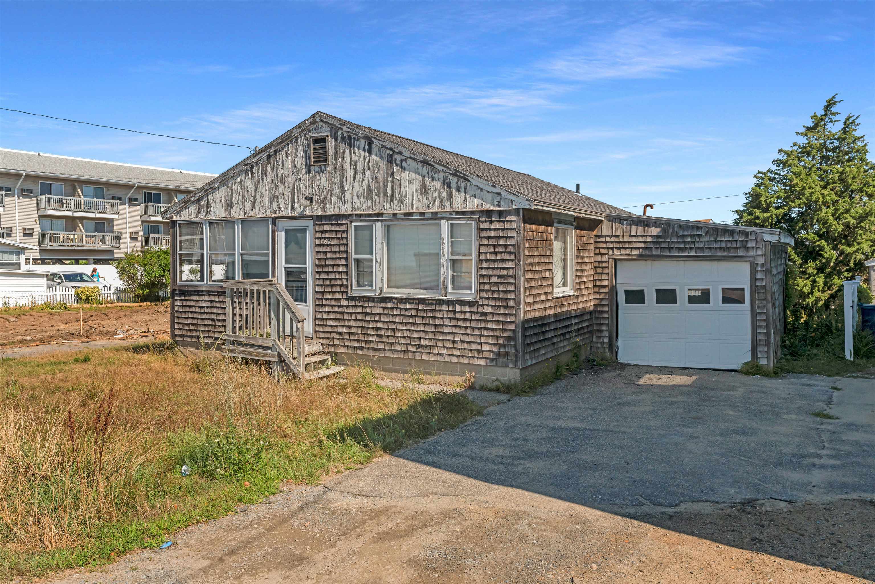 562 Winnacunnet Road Hampton, NH 03842 - Photo 6 of 18 Gallery Image 6