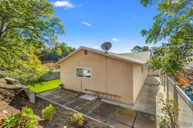 $899,000 | 6566 Glidden Lane, San Diego, CA 92111