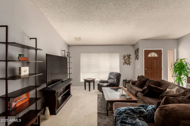 $689,900 | 2324 East Cortez Street, Phoenix, AZ 85028