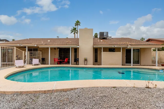 $689,900 | 2324 East Cortez Street, Phoenix, AZ 85028