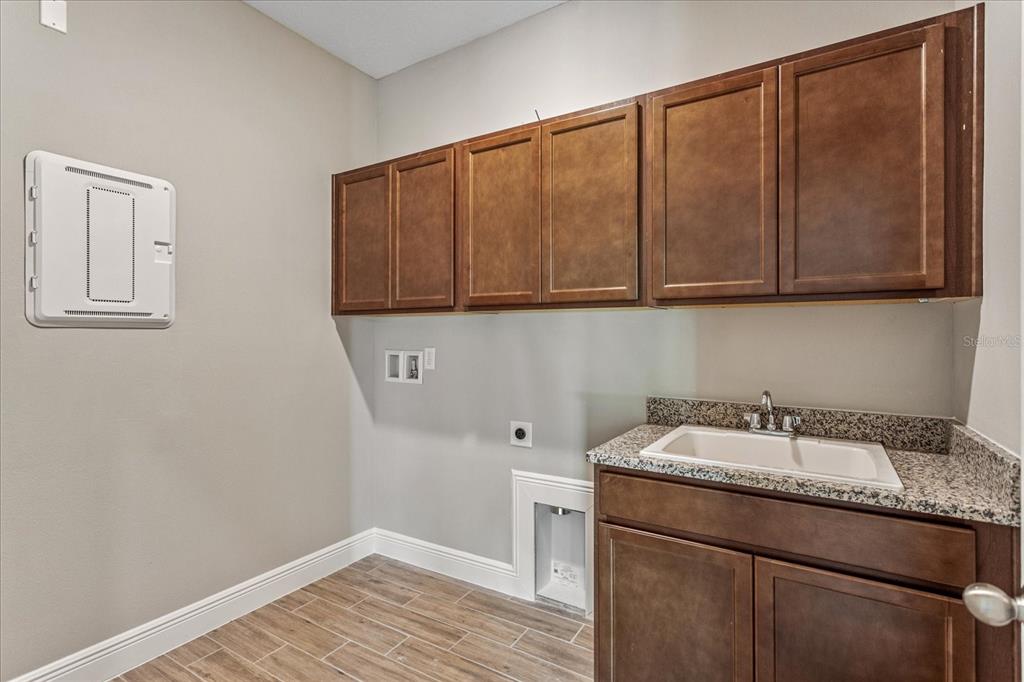16114 Volterra Point Montverde, FL 34756 - Photo 30 of 32