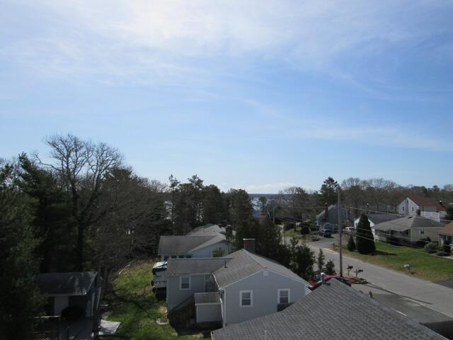 27 Gitche Gumee Road Buzzards Bay, MA 02532 - Photo 26 of 42 032