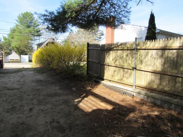 27 Gitche Gumee Road Buzzards Bay, MA 02532 - Photo 37 of 42 010