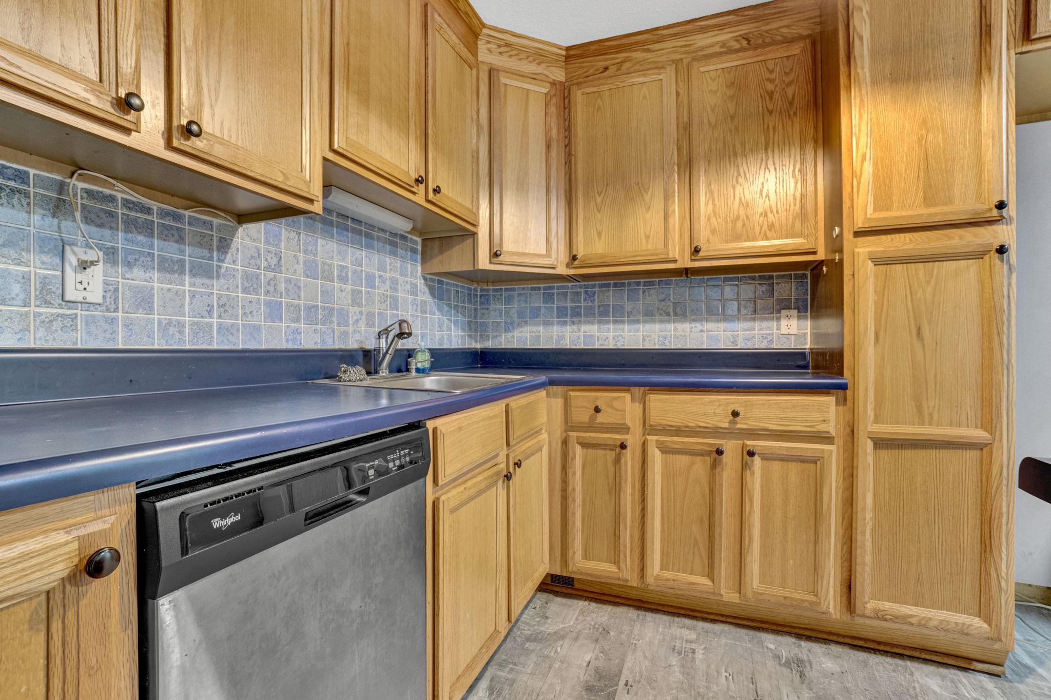 211 Skyline Road Greer, SC 29651 - Photo 11 of 41 Gallery Image 11