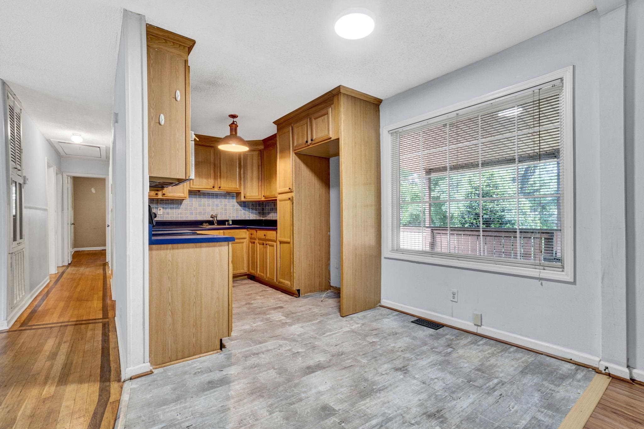211 Skyline Road Greer, SC 29651 - Photo 16 of 41 Gallery Image 16