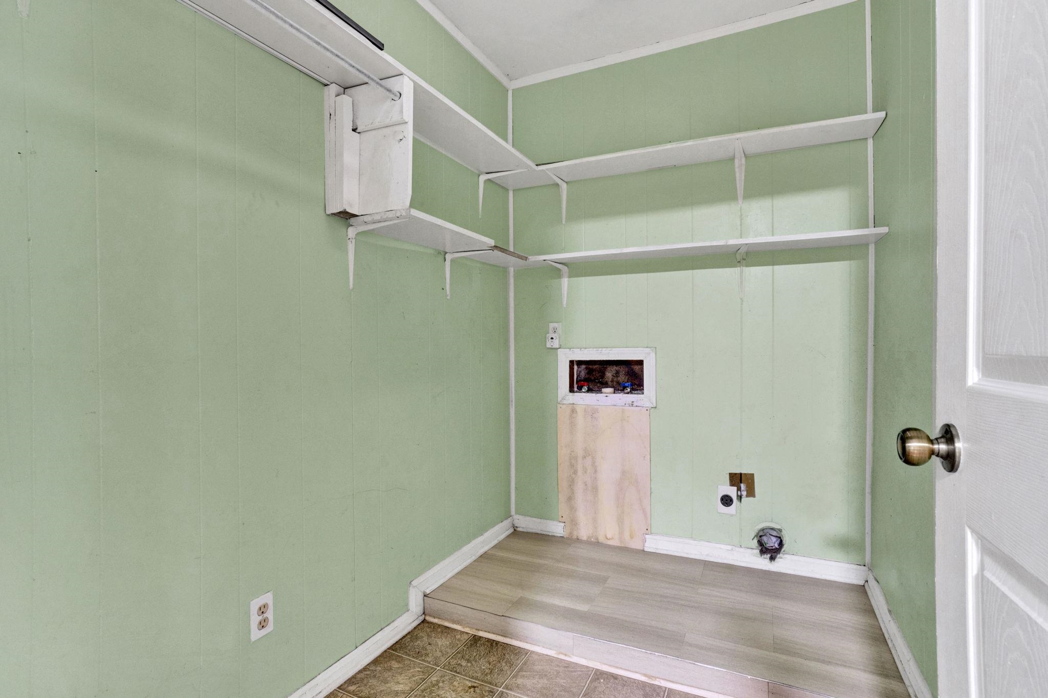 211 Skyline Road Greer, SC 29651 - Photo 26 of 41 Gallery Image 26